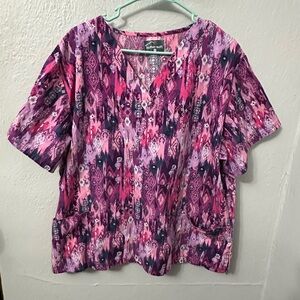 XL Buttersoft Scrubs Purple and Pink Patterned Scrub Top